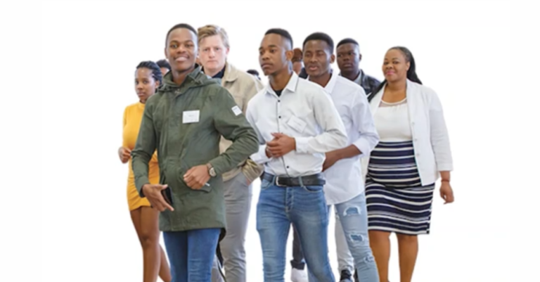 Cyril Ramaphosa Education Trust BackaBuddy campaign raises funds to keep students in classrooms